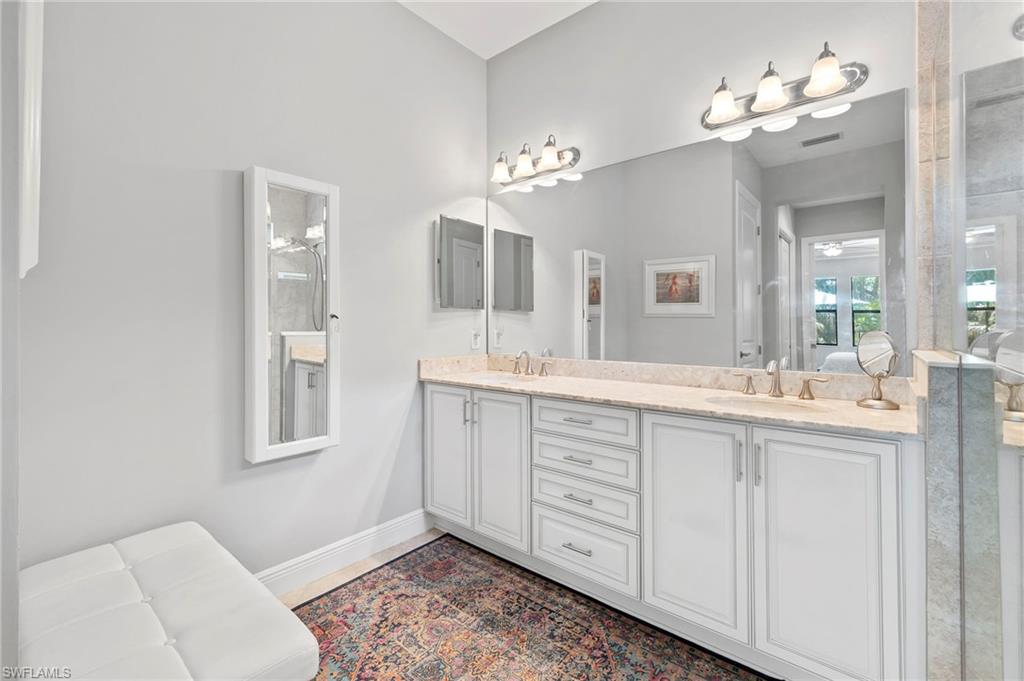 4411 Raffia Palm CIR