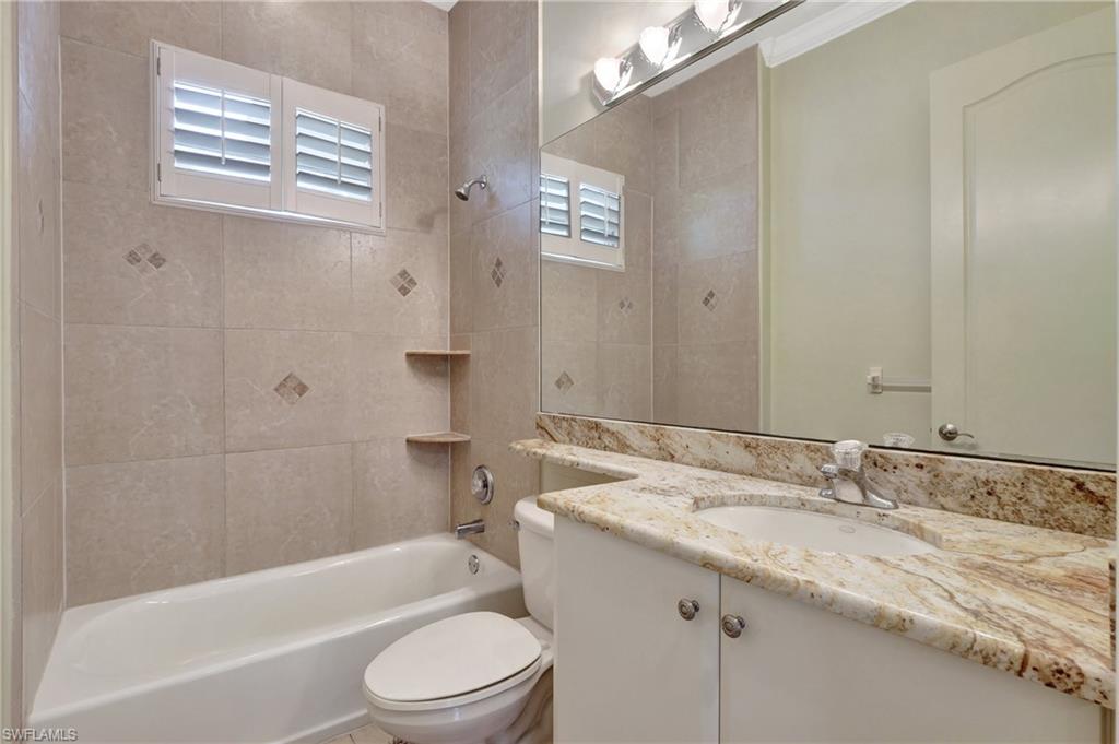 1251 Saint Clair Shores RD
