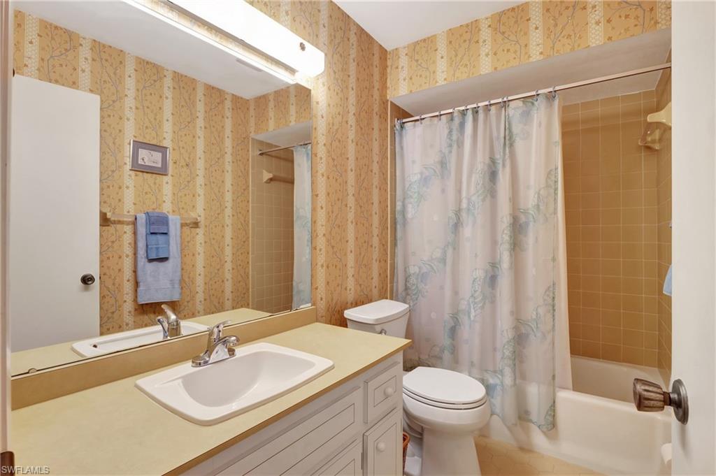 1478 Myerlee Country Club BLVD Unit: 1D
