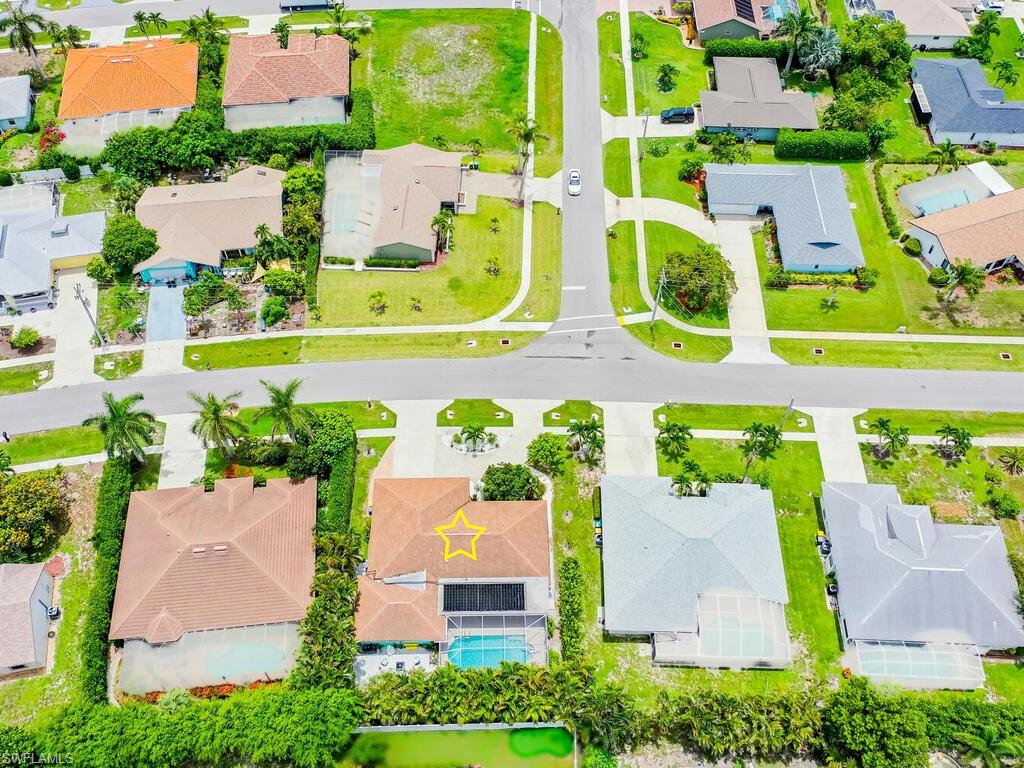 1306 Bayport AVE