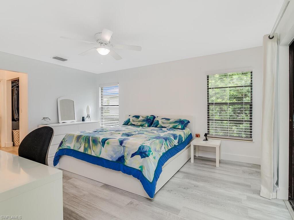 1306 Bayport AVE