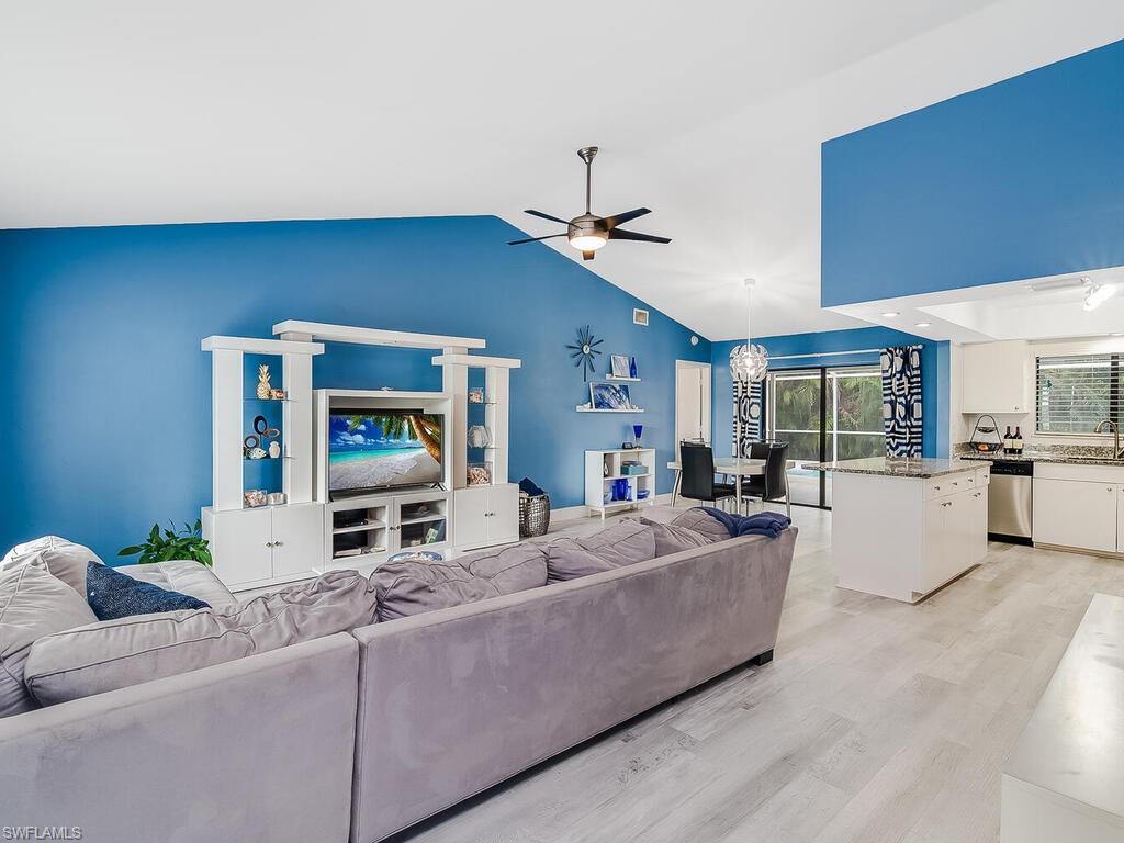 1306 Bayport AVE
