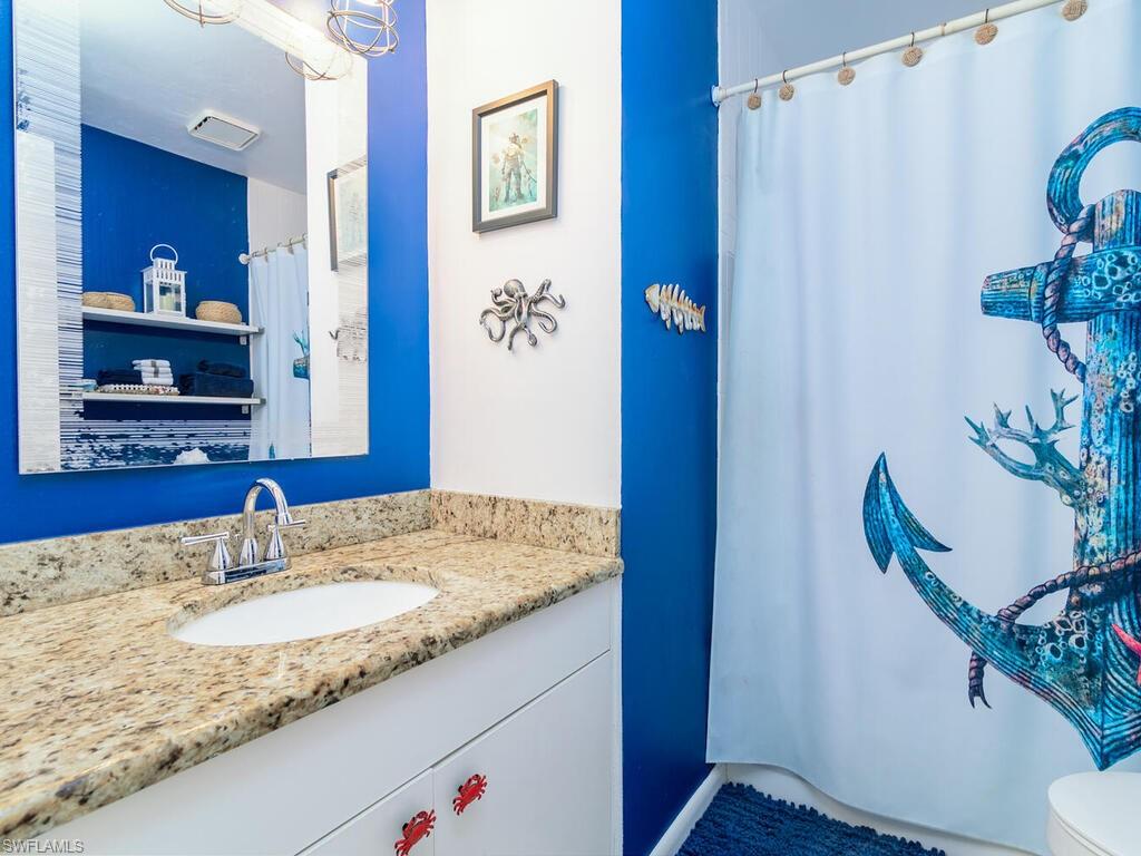 1306 Bayport AVE