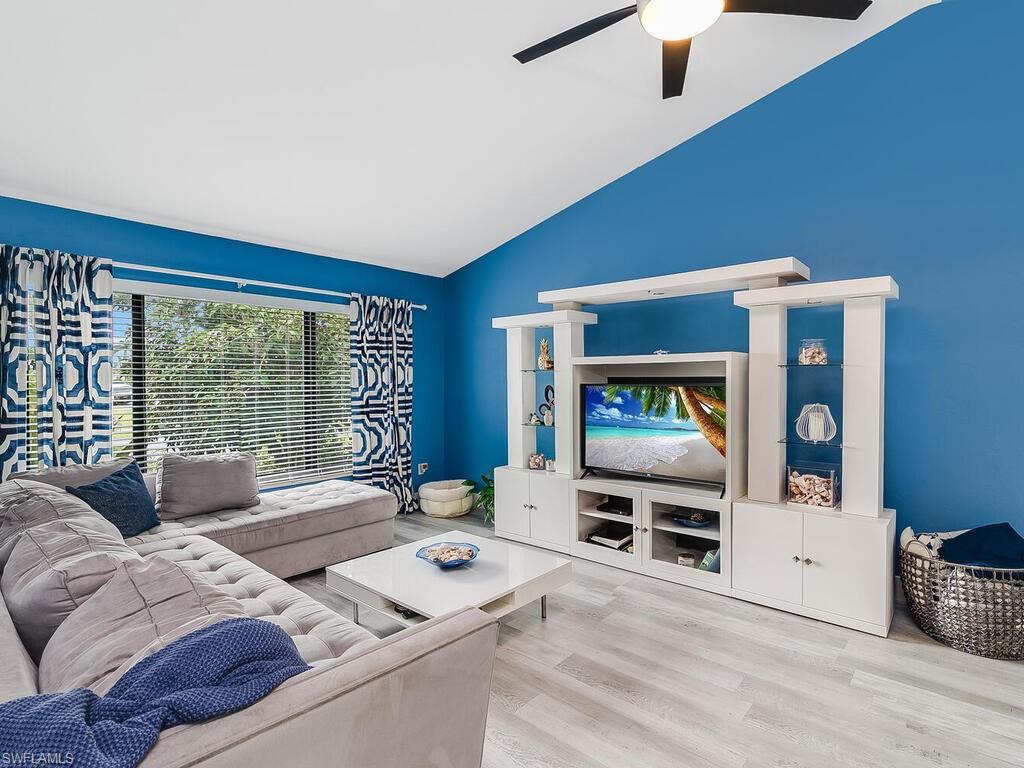 1306 Bayport AVE
