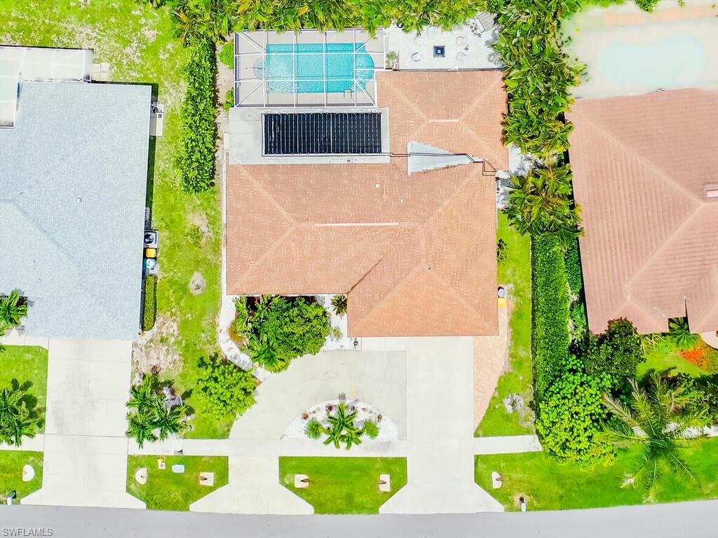 1306 Bayport AVE