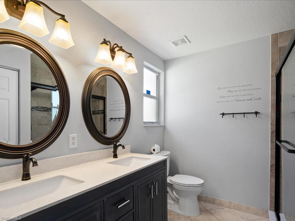 6645 Huntington Lakes CIR Unit: 104