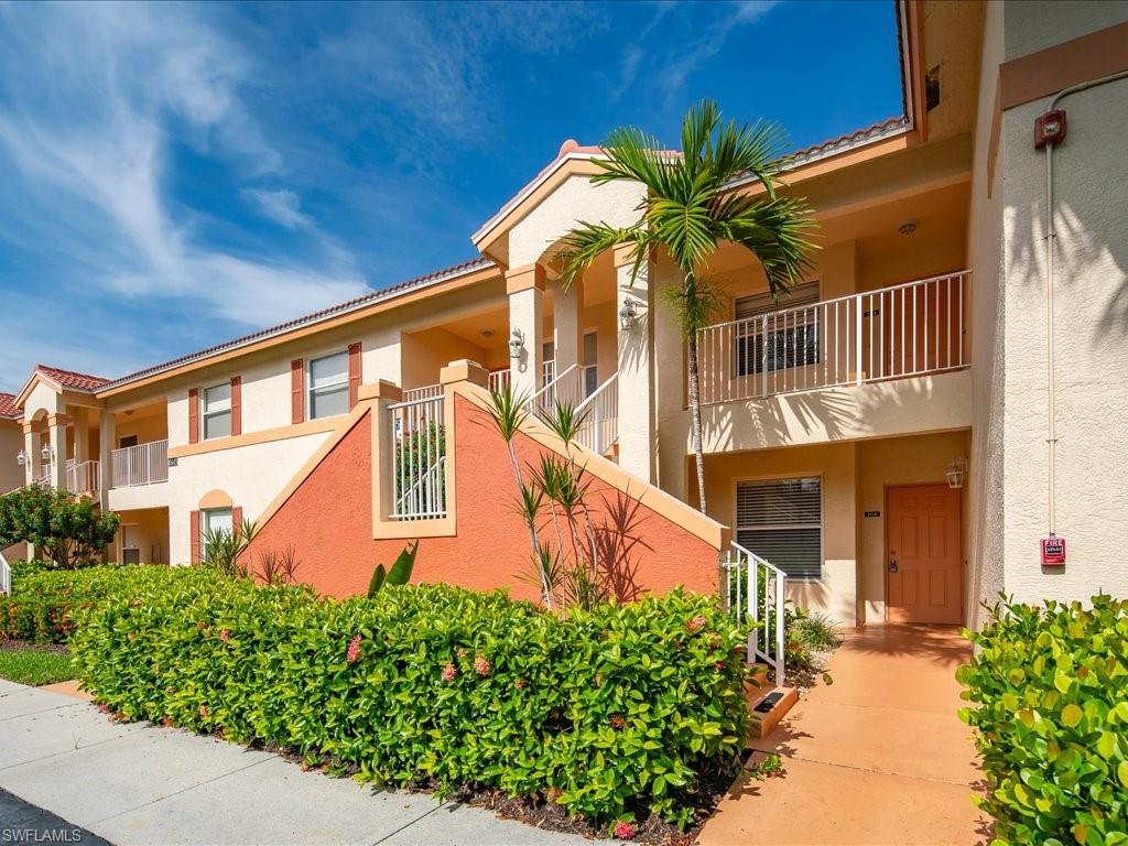 6645 Huntington Lakes CIR Unit: 104