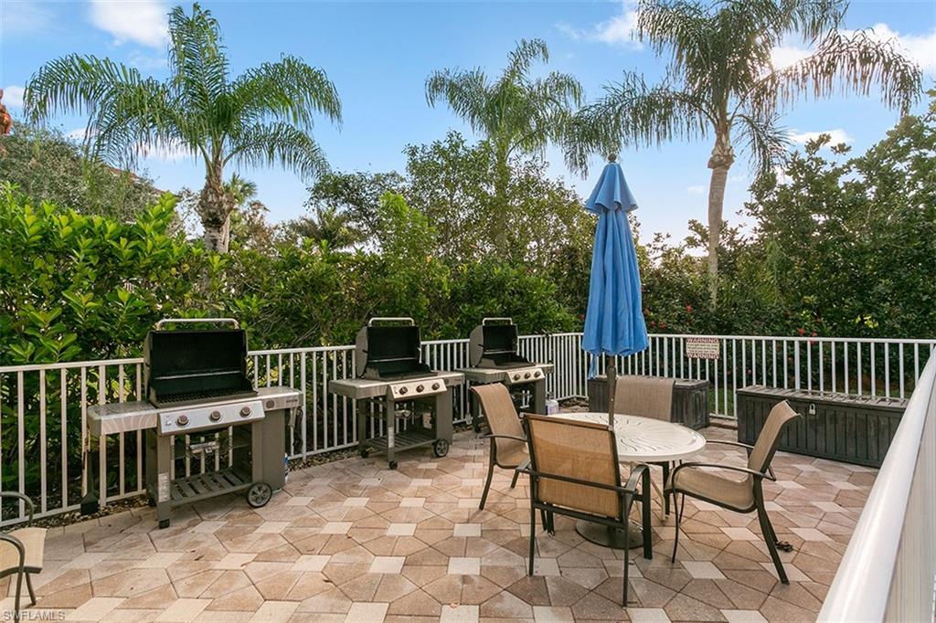 4883 Hampshire CT Unit: 206