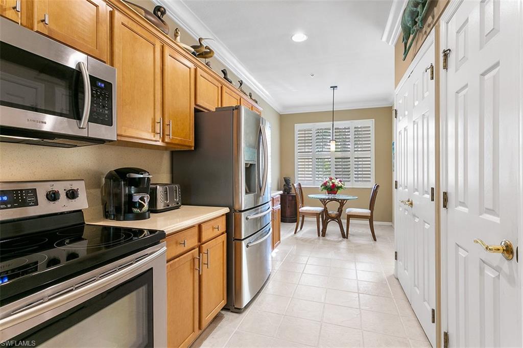 4883 Hampshire CT Unit: 206