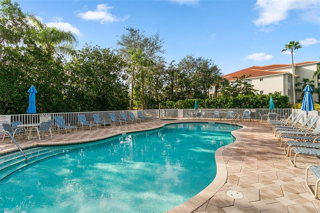 4883 Hampshire CT Unit: 206