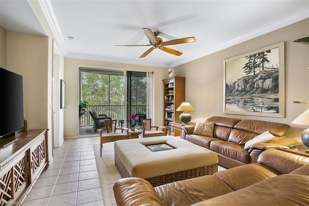 4883 Hampshire CT Unit: 206
