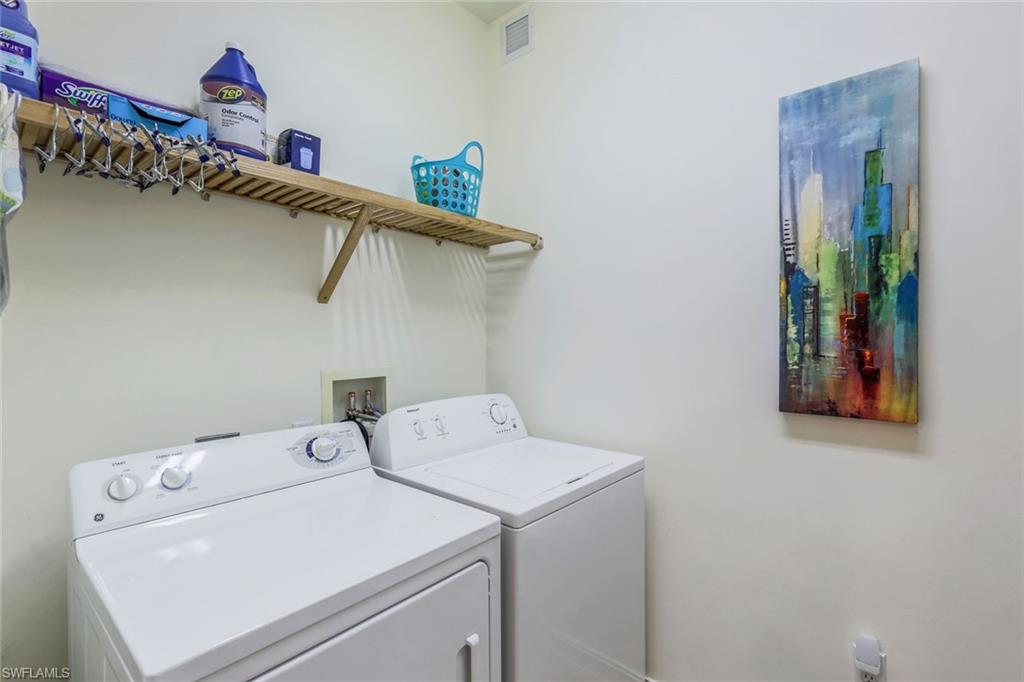 9082 Albion LN S Unit: 6702