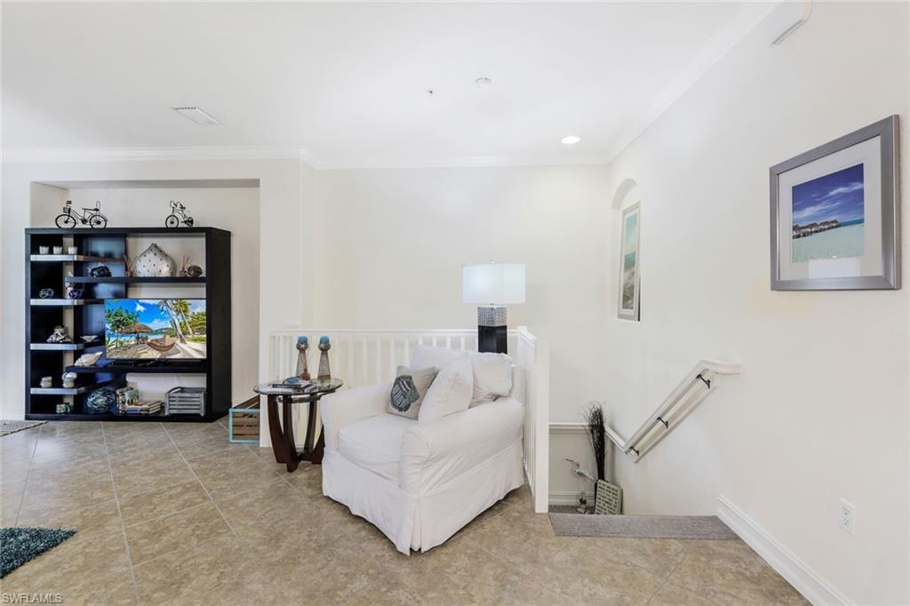 9082 Albion LN S Unit: 6702