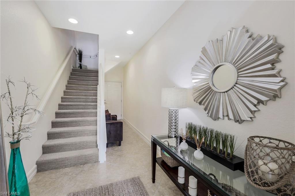 9082 Albion LN S Unit: 6702