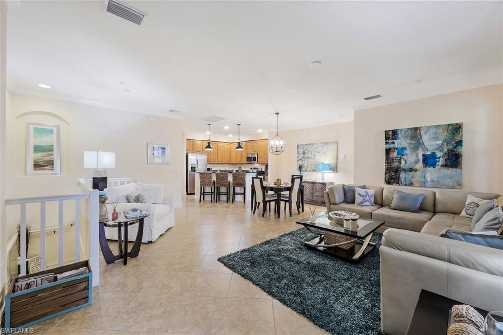 9082 Albion LN S Unit: 6702