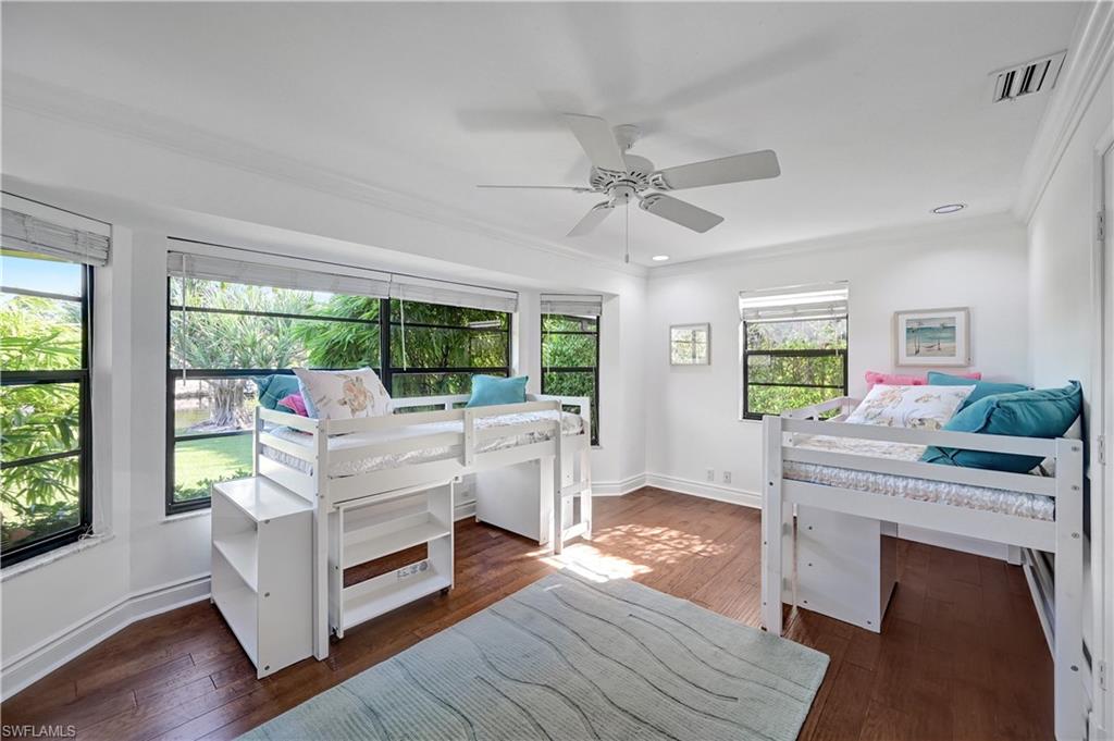 2345 Longboat DR