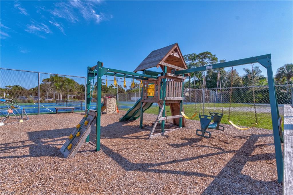 2345 Longboat DR
