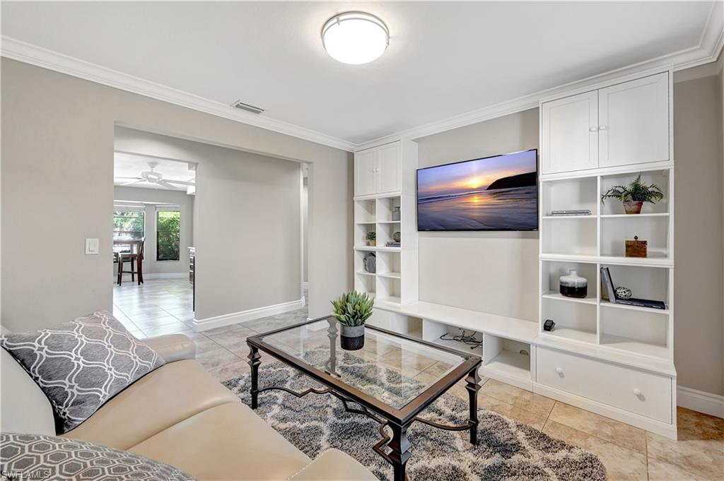 2345 Longboat DR
