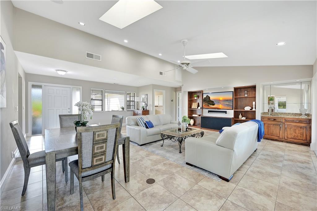 2345 Longboat DR