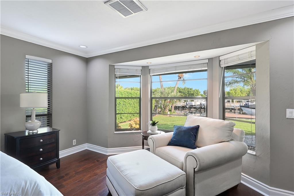 2345 Longboat DR