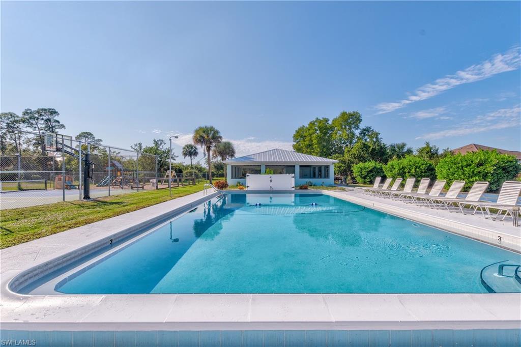 2345 Longboat DR