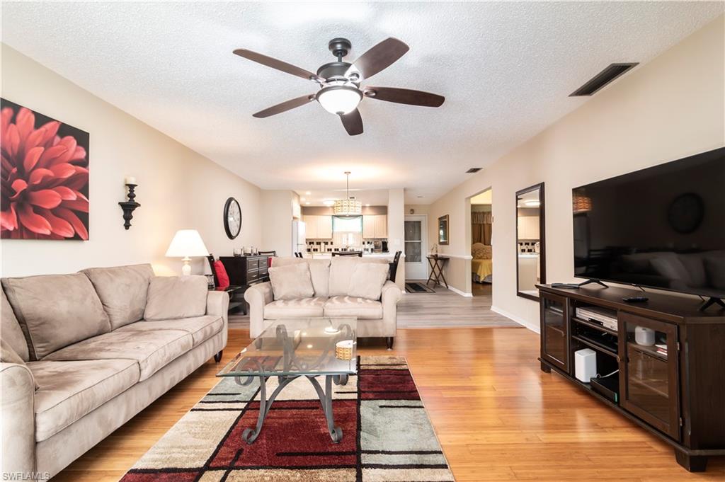 600 Valley Stream DR Unit: F8