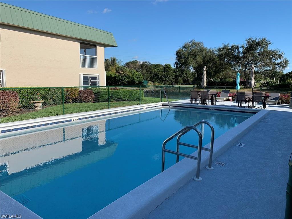 600 Valley Stream DR Unit: F8