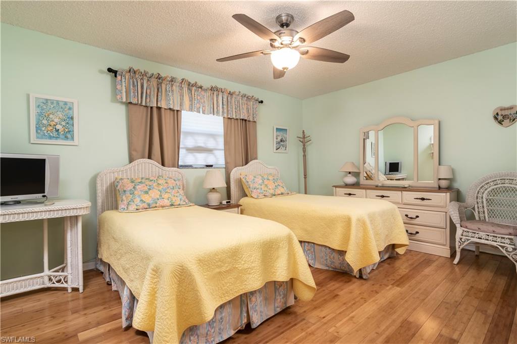600 Valley Stream DR Unit: F8