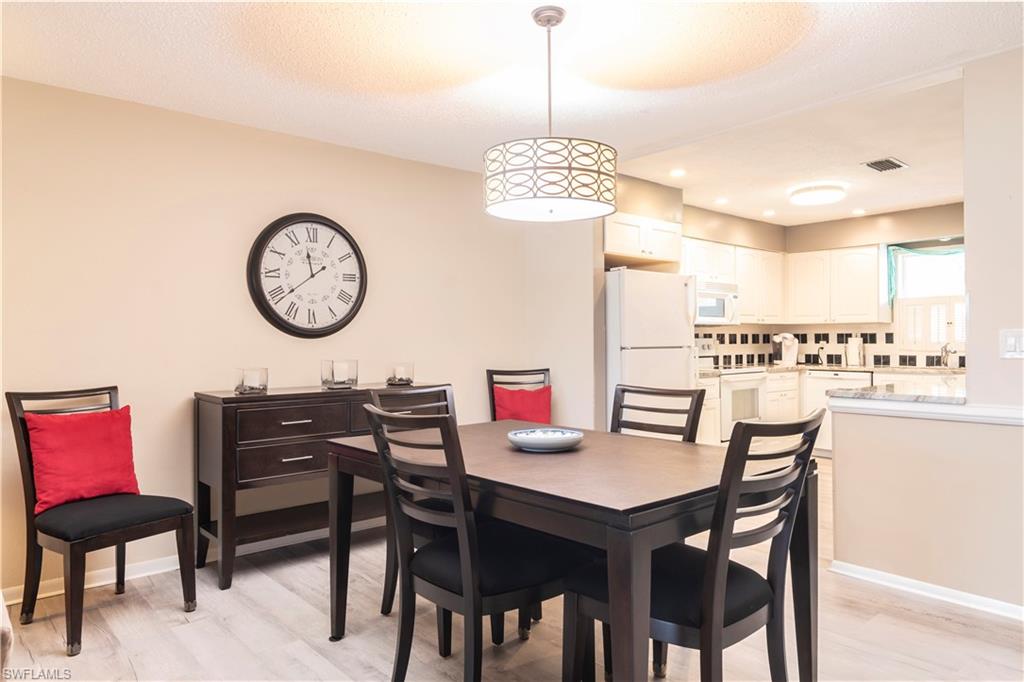 600 Valley Stream DR Unit: F8