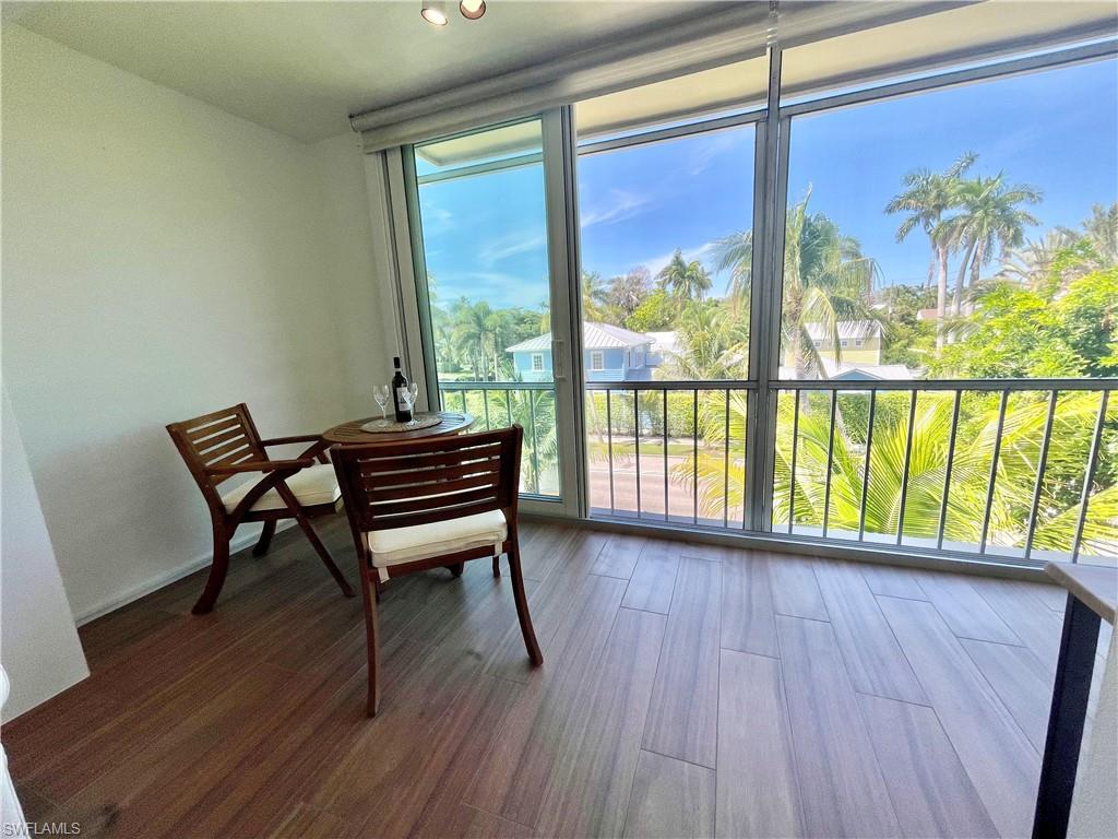 1051 3rd ST S Unit: 302