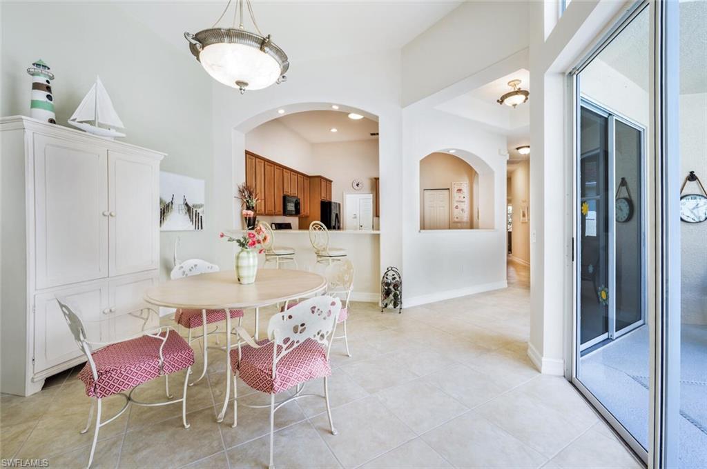 1818 Tarpon Bay DR S Unit: 93
