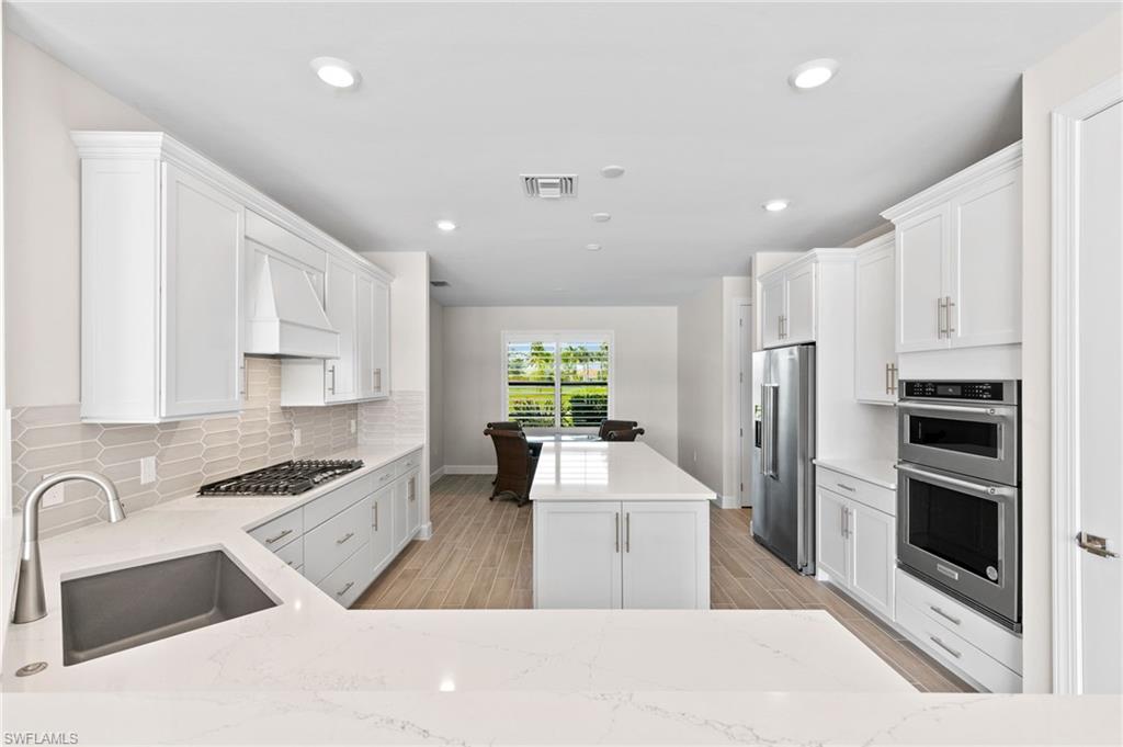 19001 Aqua Shore DR