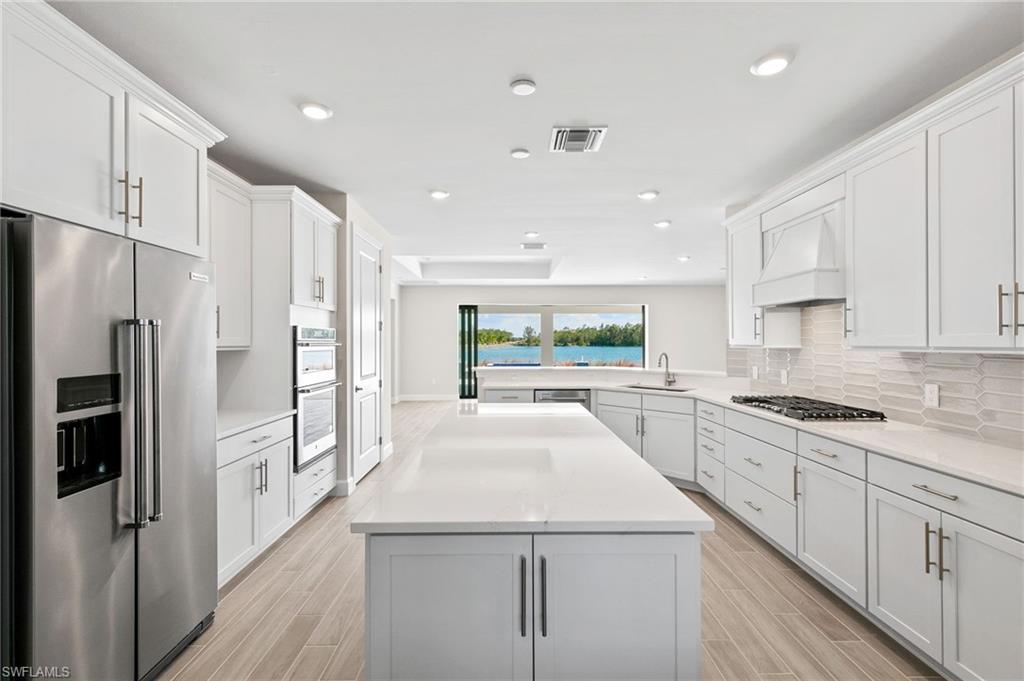19001 Aqua Shore DR