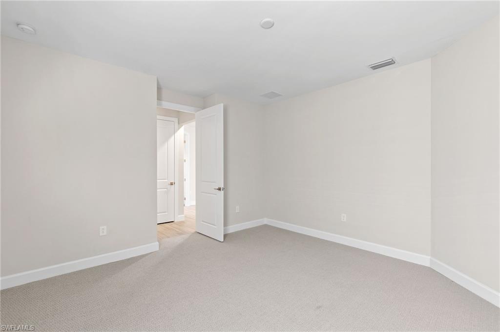 19001 Aqua Shore DR