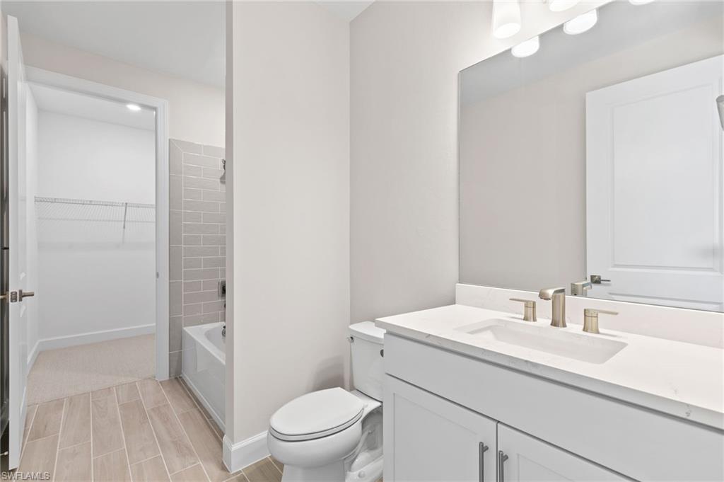 19001 Aqua Shore DR
