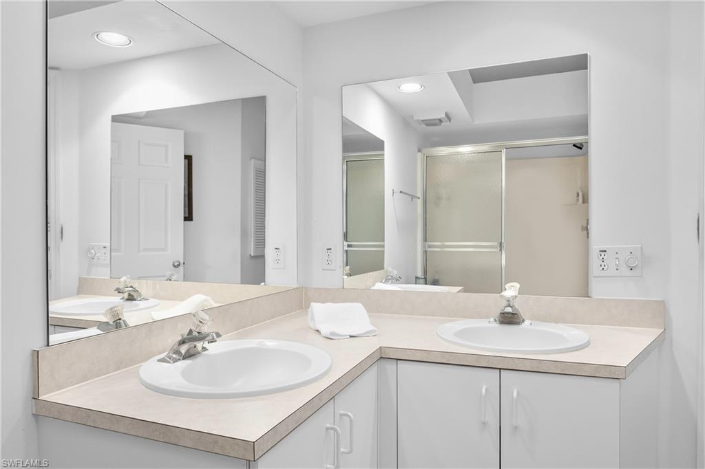 3920 Leeward Passage CT Unit: 203