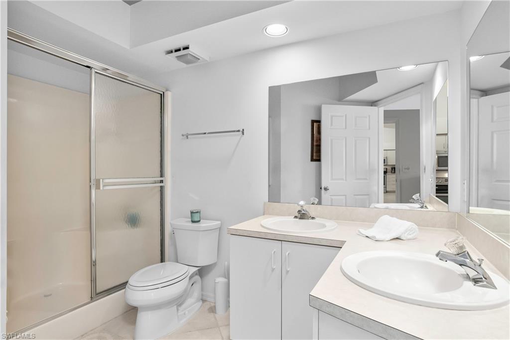 3920 Leeward Passage CT Unit: 203