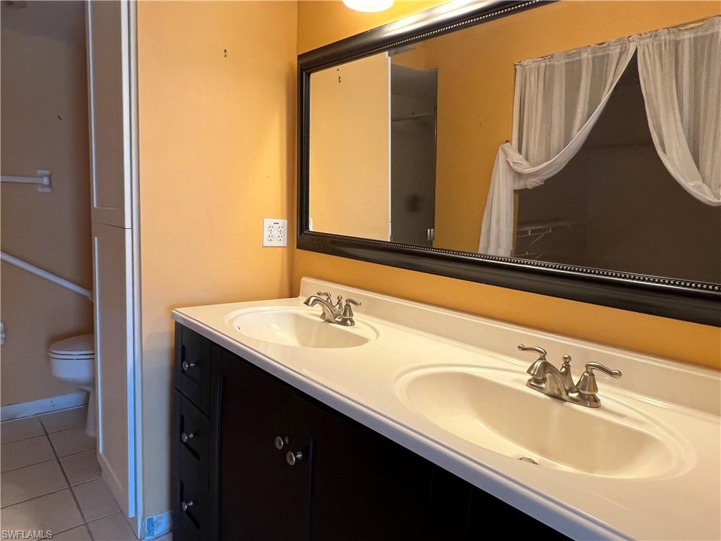 9650 Victoria LN Unit: B-106