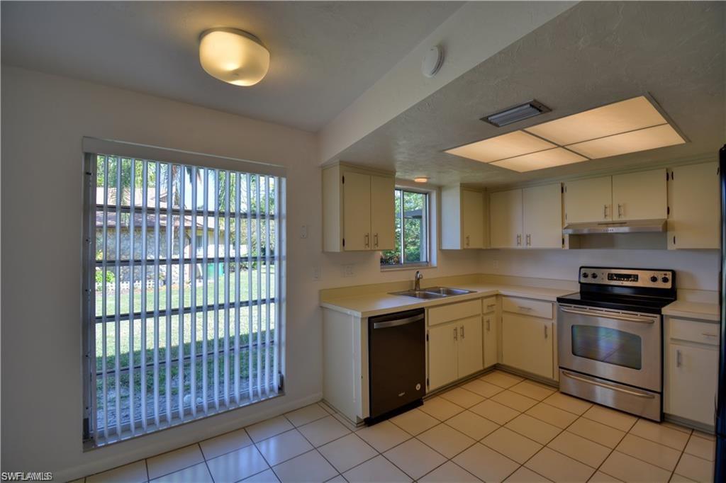 859 Palm View DR Unit: 33