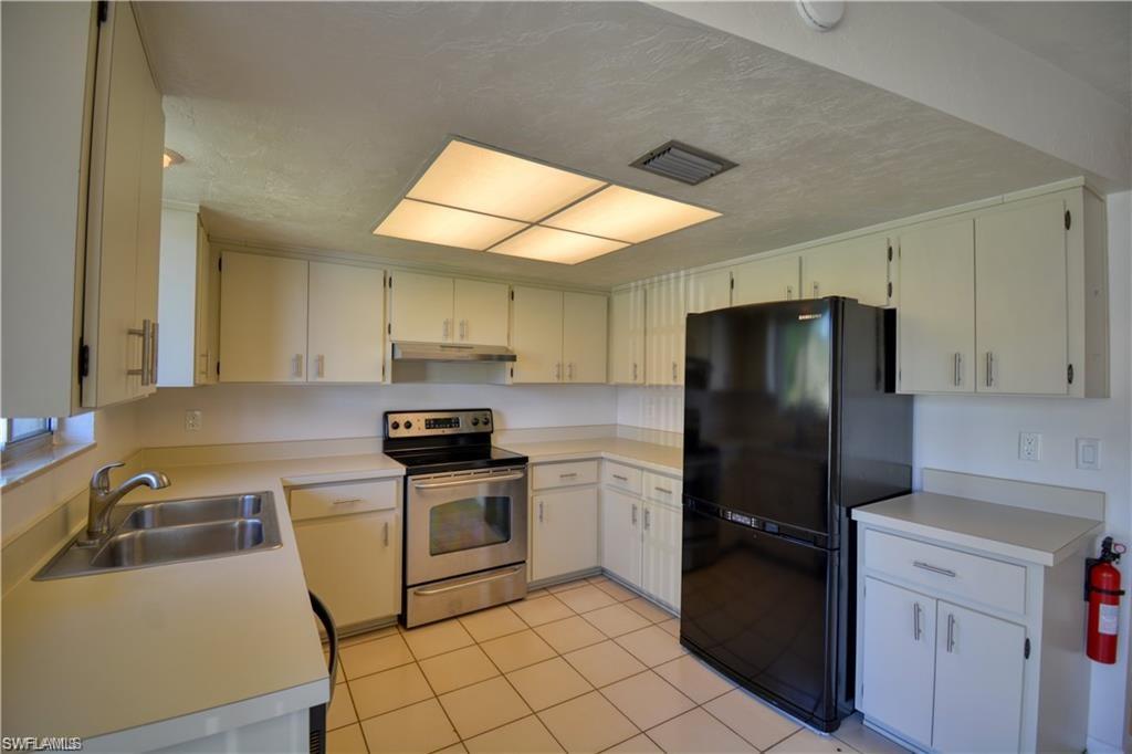 859 Palm View DR Unit: 33