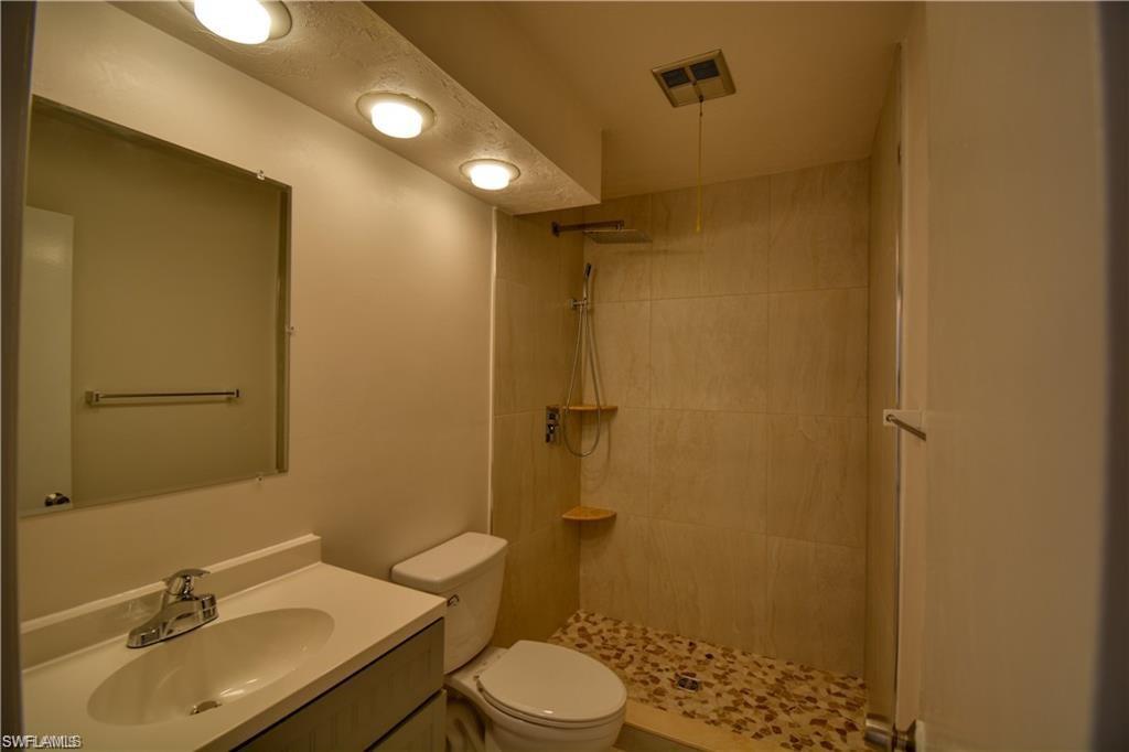 859 Palm View DR Unit: 33