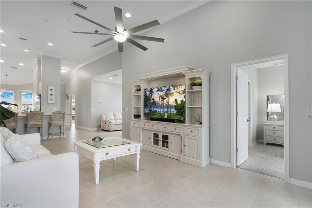 9385 POCIDA CT Unit: 201