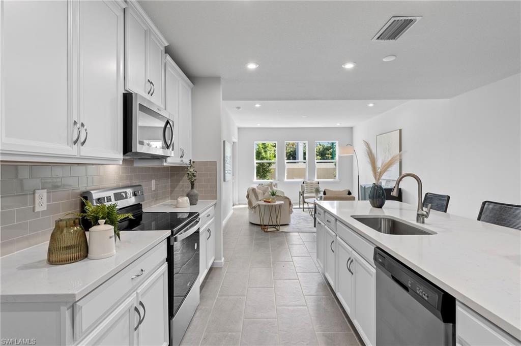 4676 Arboretum CIR Unit: 102