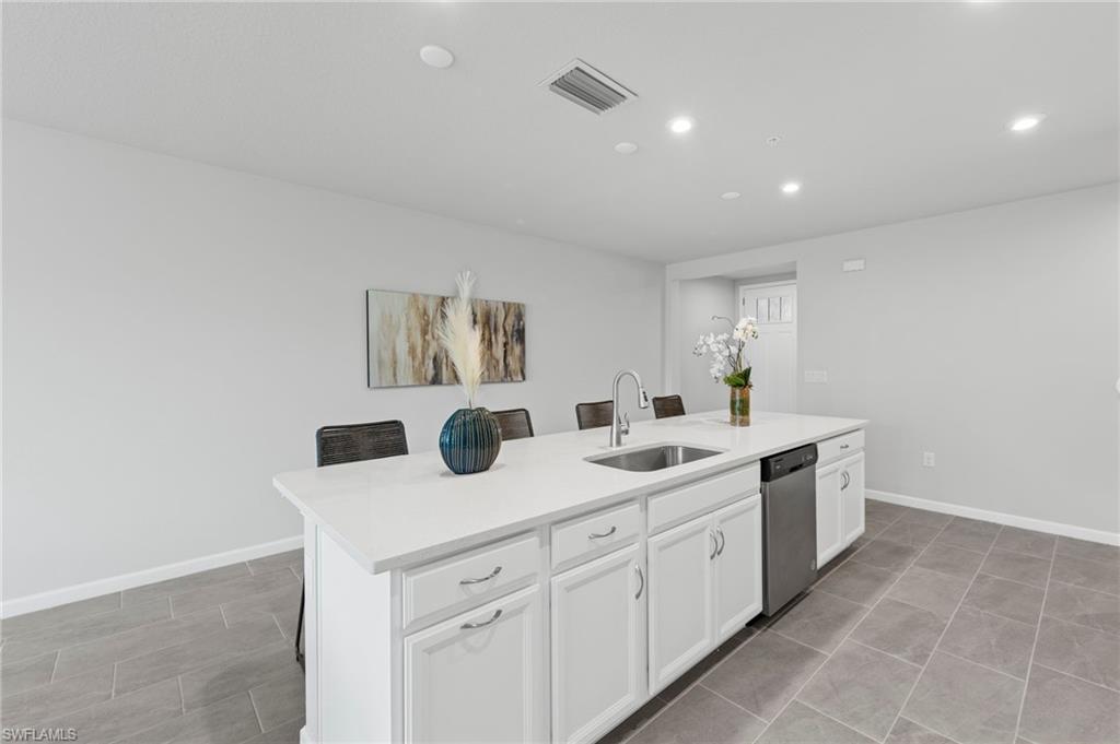 4676 Arboretum CIR Unit: 102