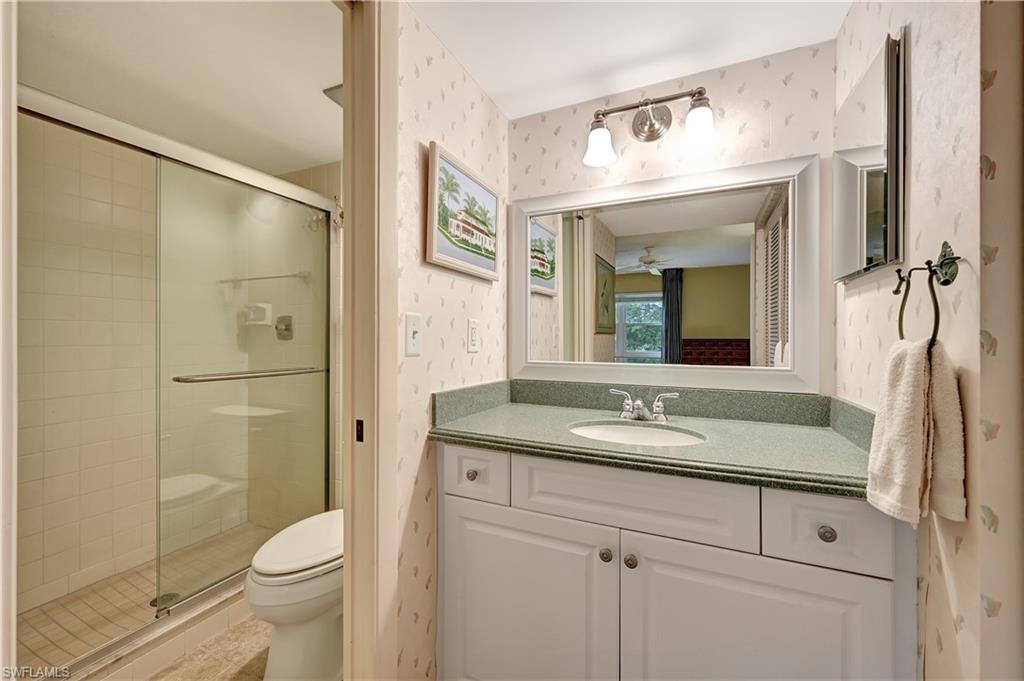 1053 Forest Lakes DR Unit: J-204