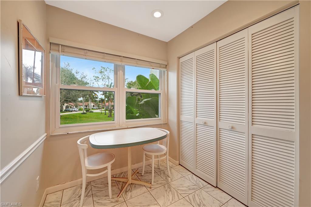 1053 Forest Lakes DR Unit: J-204