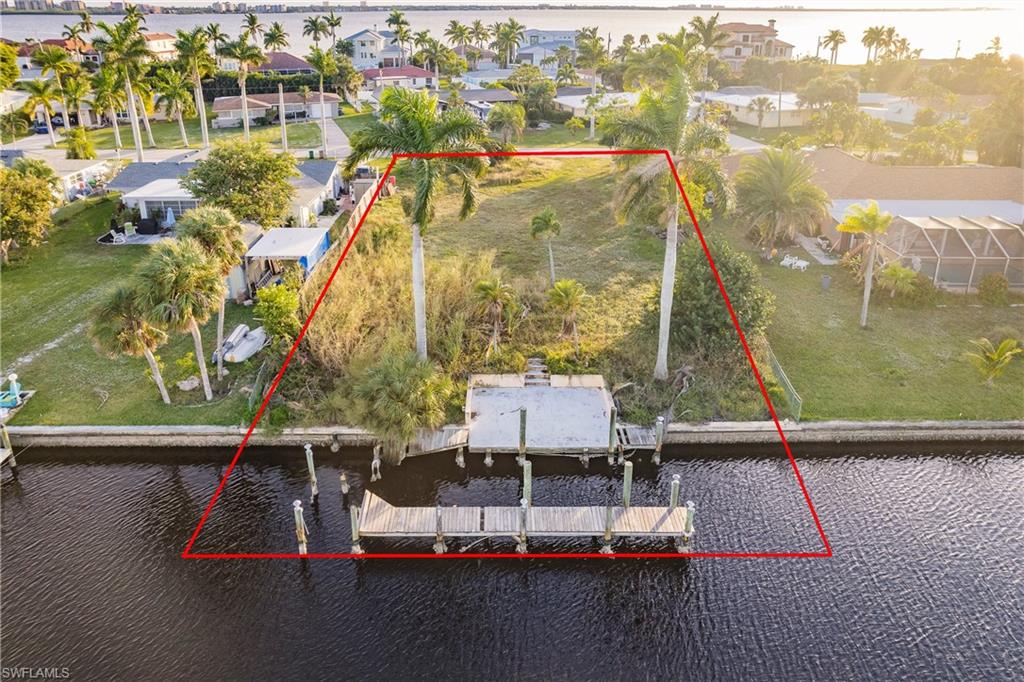 931 Dolphin DR