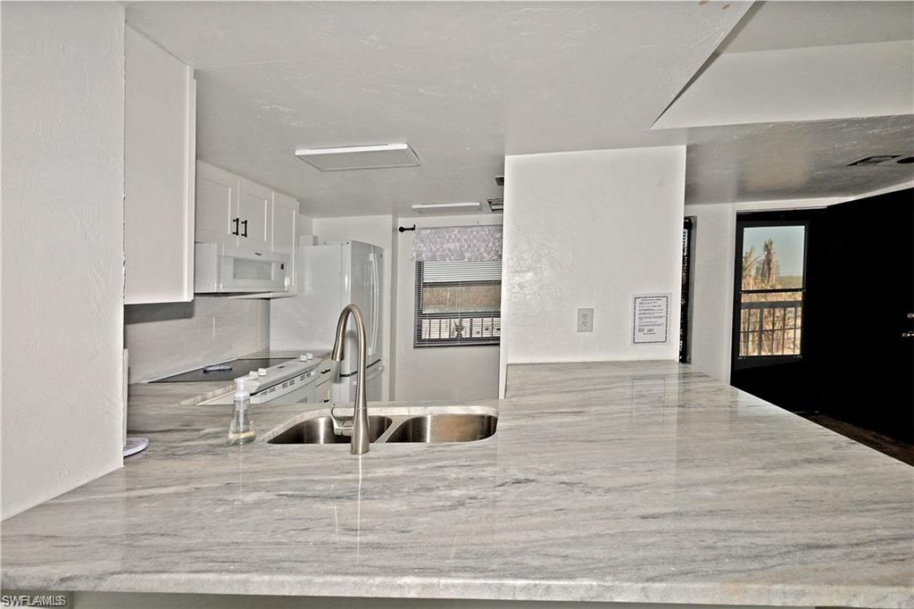 26300 Hickory BLVD Unit: 305