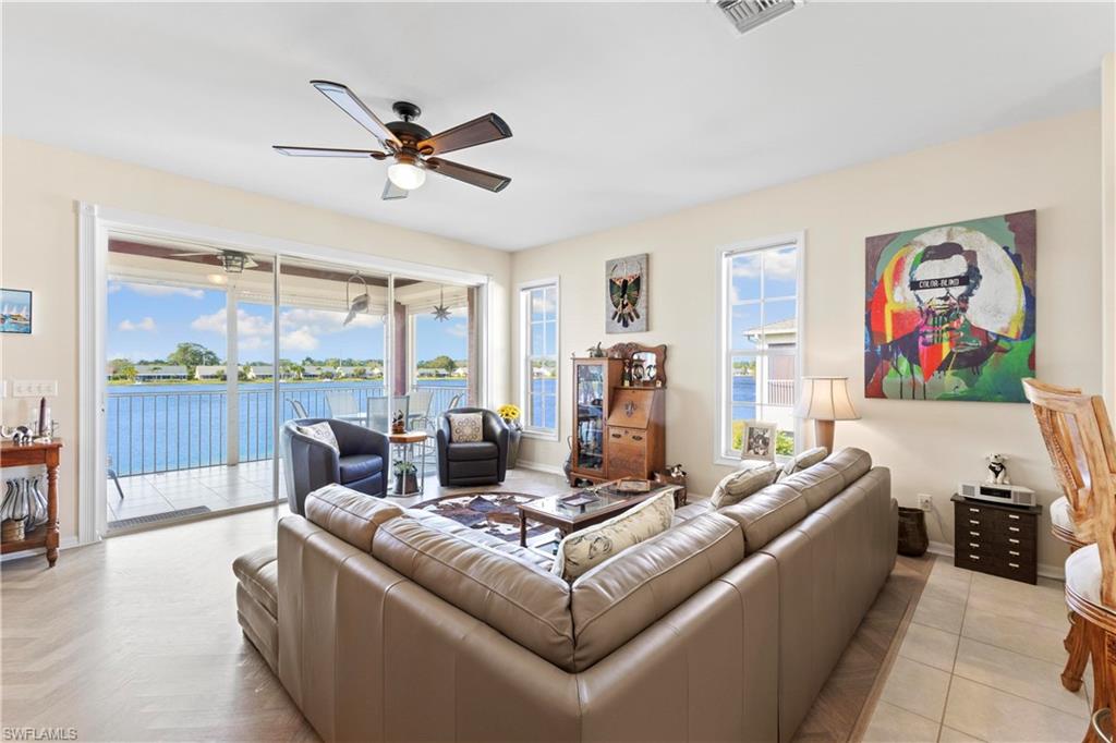 3270 W Crown Pointe BLVD Unit: 202