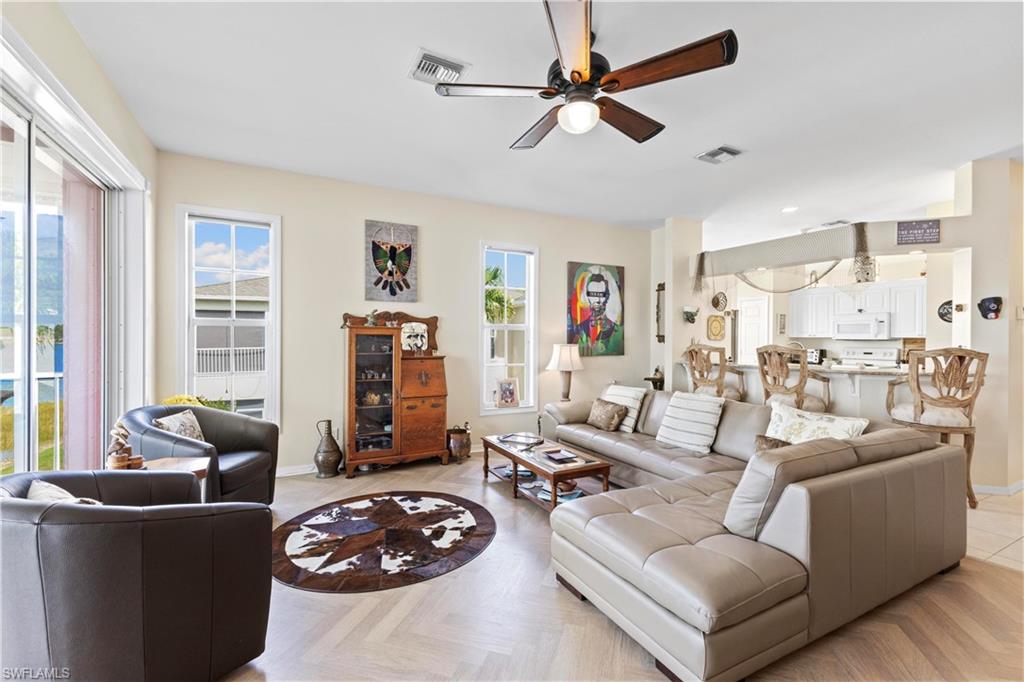 3270 W Crown Pointe BLVD Unit: 202